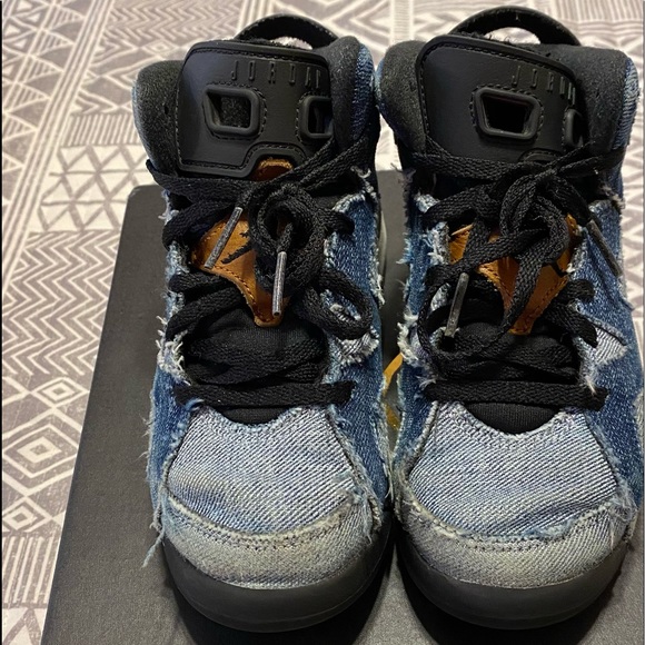 Jordan Retro 6 washed denim size 13C - Picture 2 of 4